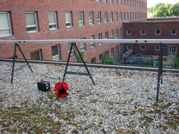 Arranjo de antenas da Universidade de Halmstad no local onde foram realizados os testes do estudo. Imagem: arquivo pessoal do pesquisador